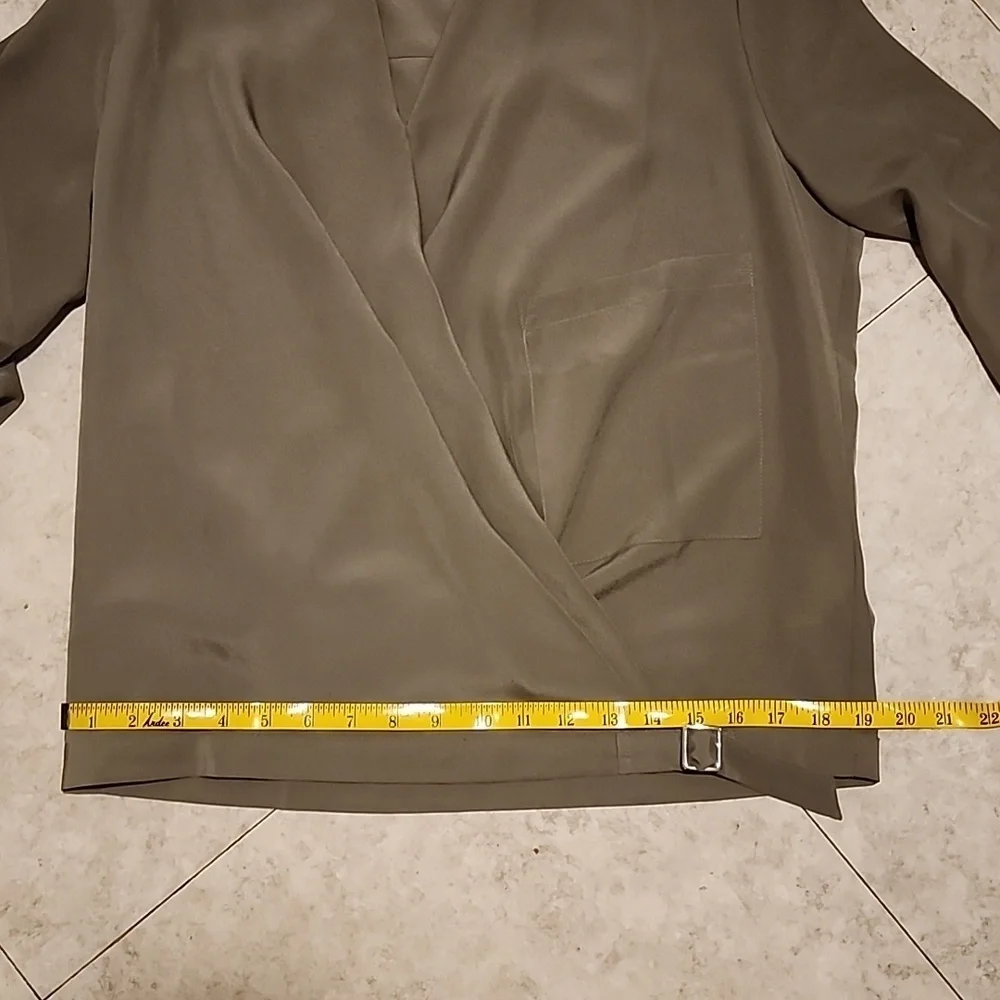VENUS olive blouse SURPLICE top SIZE small - Picture 12 of 15